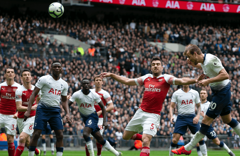 半场战报：奥格斯堡0-0汉堡