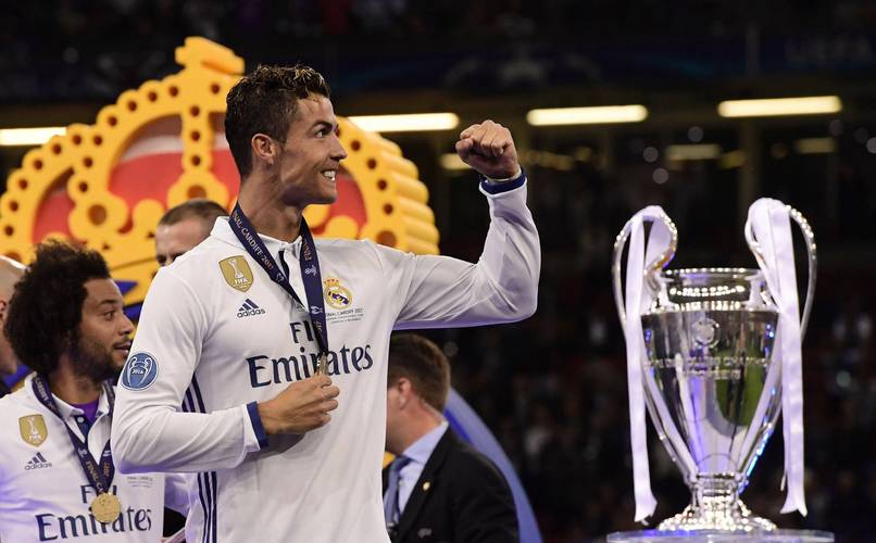 德乙战报：斯坦奇替补制胜，艾禾斯堡1-0杜塞尔多夫（德乙速递：斯坦奇替补绝杀，艾禾斯堡1比0力克杜塞尔多夫）