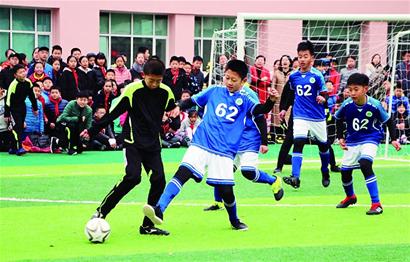 恩里克：法甲和其它联赛一样竞争激烈，球员状态起伏很正常