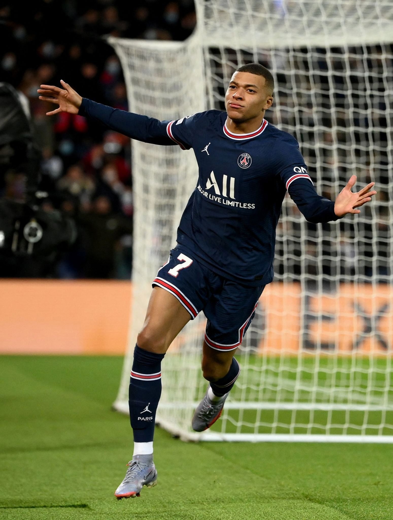 替补差距大！快船替补仅15分，灰熊则轰下47分