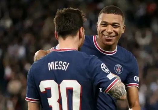 记者：阿坎吉因流感缺席训练，球员身体状况将于明日进行评估