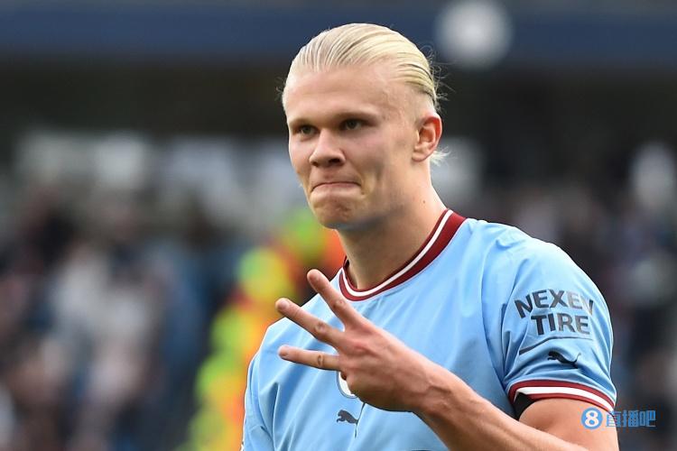 世界杯预热海报里没有C罗遭质疑，FIFA删除原海报改“怀旧”