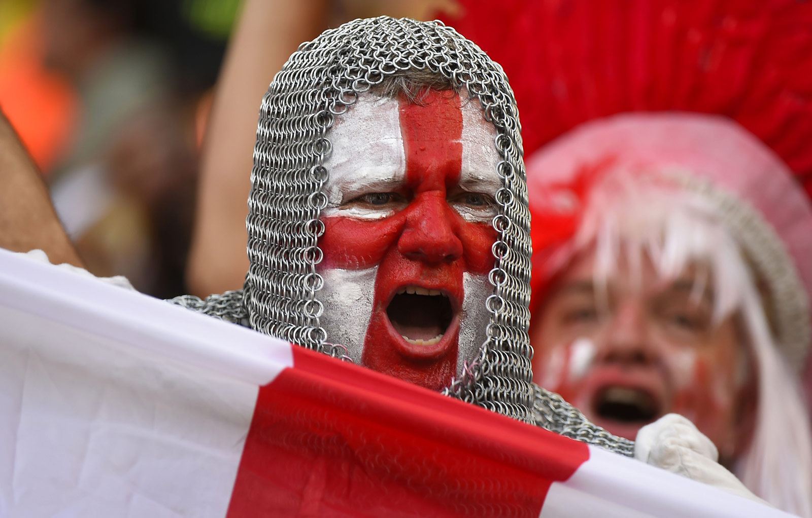 米体：意甲启用高可见度足球，荧光橙配色以往仅用于极端天气（米体：意甲将启用高可视度用球，曾仅用于极端天气的荧光橙配色成常态）