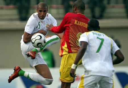 王大雷晒和女儿一起跳舞的视频，韦世豪：有点卡哇伊了