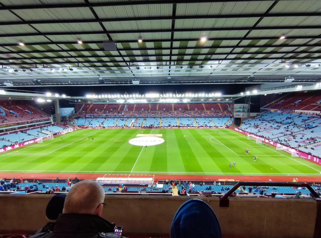 他是唯一能稳住局面的那个人