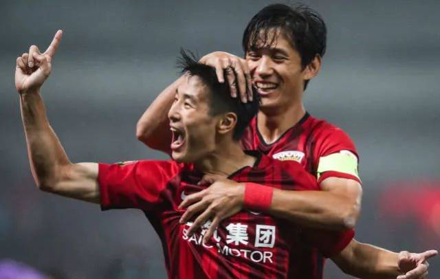 每体：巴萨不着急让奥尔莫复出，不接受手术以免缺阵4个月