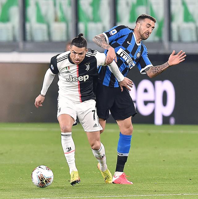 被翻盘，冰岛80分钟后被乌克兰打入两球，连续两届无缘世界杯