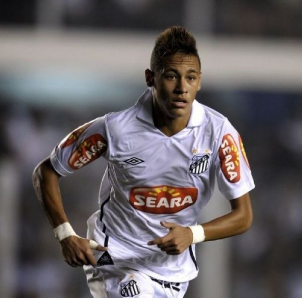 手感冰凉！赵嘉仁7中1仅拿3分1板2助1帽